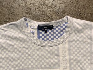 COMME des GARCONS HOMME コムデギャルソンオム 2004SS リバーシブル総柄ロゴTシャツ